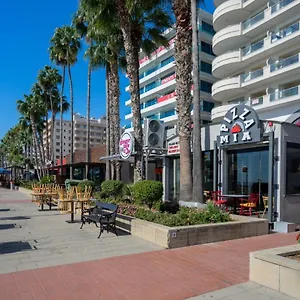 Albert's Apartment Larnaca